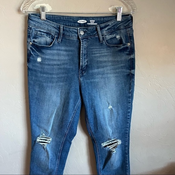 Old Navy Super Skinny High Rise Distressed Denim Jeans - Picture 2 of 8